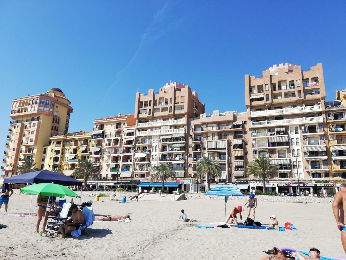 Ideally Located On Beach Port Saplaya Kültér fotó